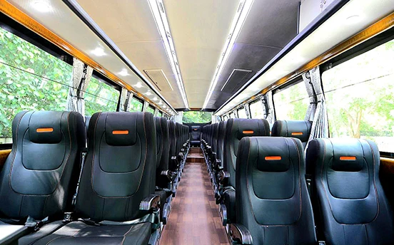 53 Seater Luxury Bus